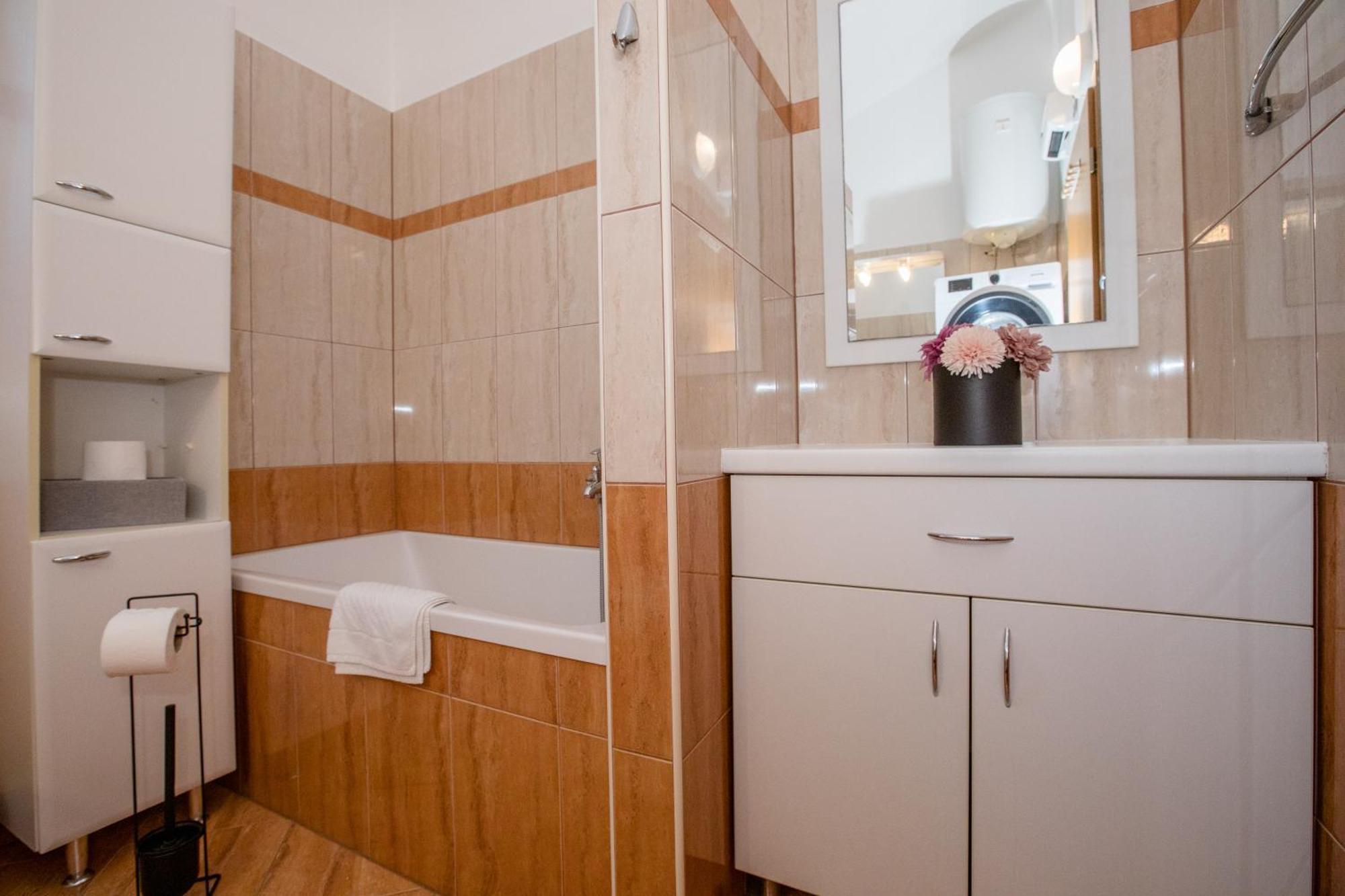 Apartmani Ana & Milo Lopar Rom bilde