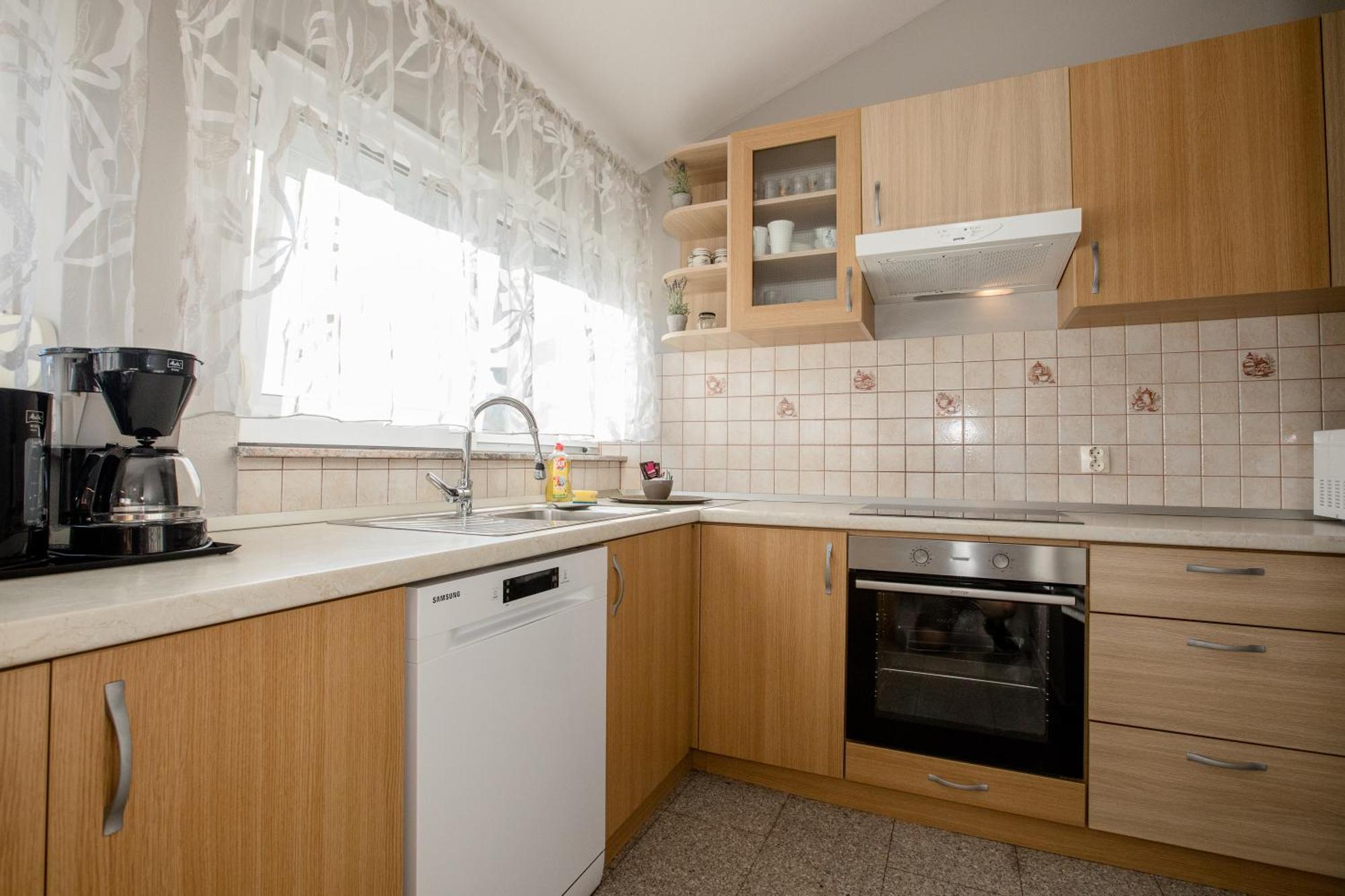 Apartmani Ana & Milo Lopar Rom bilde