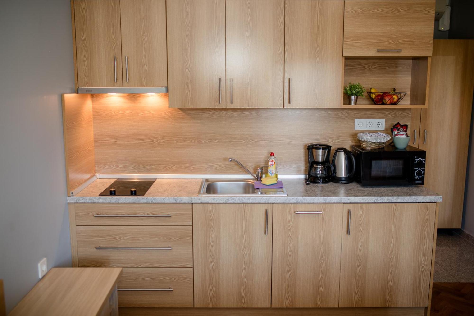 Apartmani Ana & Milo Lopar Rom bilde